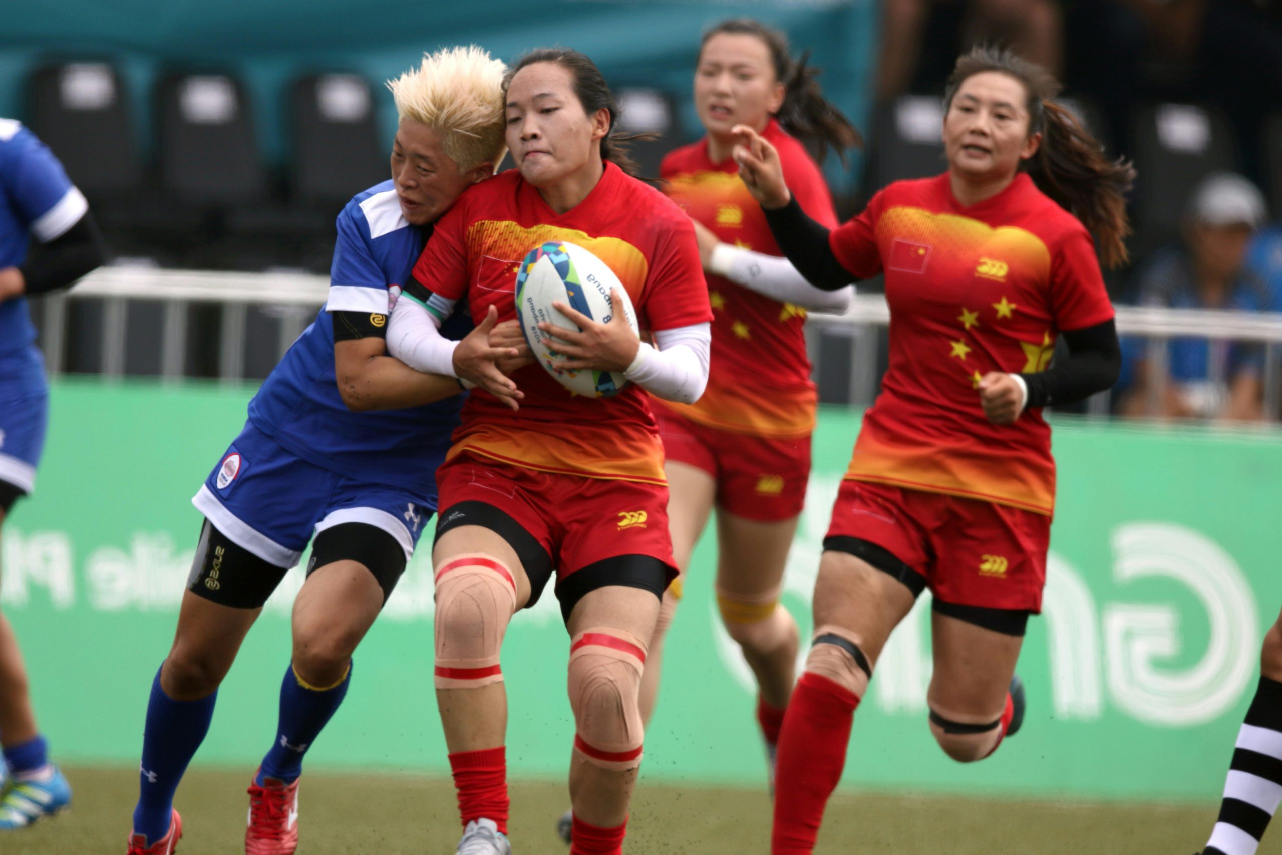 Bóng Đá Nữ Việt Nam và V-League: Mối Liên Kết Mới